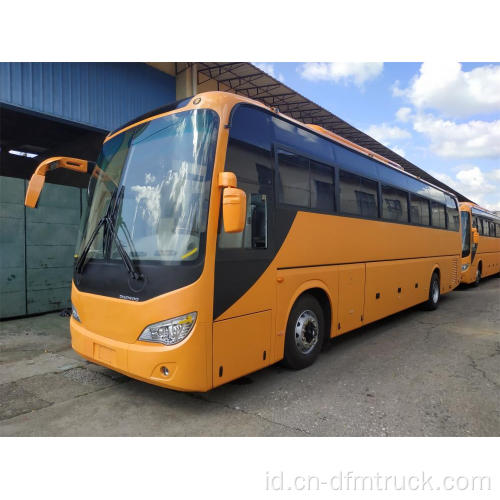 Bus pelatih mewah mutil-fungsional